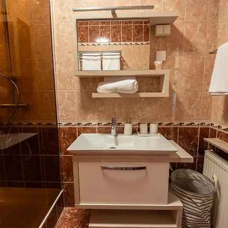 Aqua Apartmans * Eger